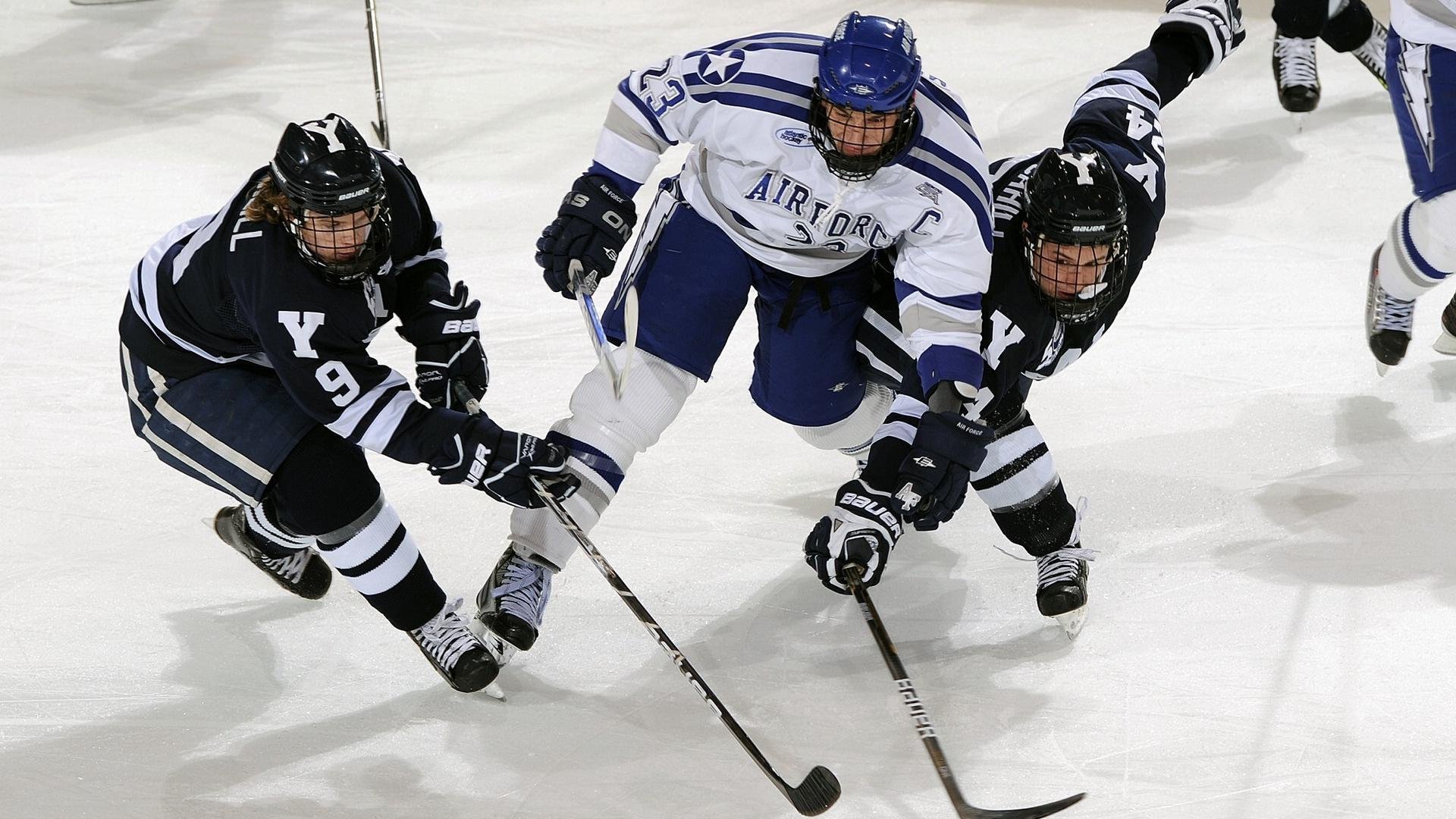 从F1到绿茵场，当勒沃库森在最后一弯被比利亚雷亚尔超越