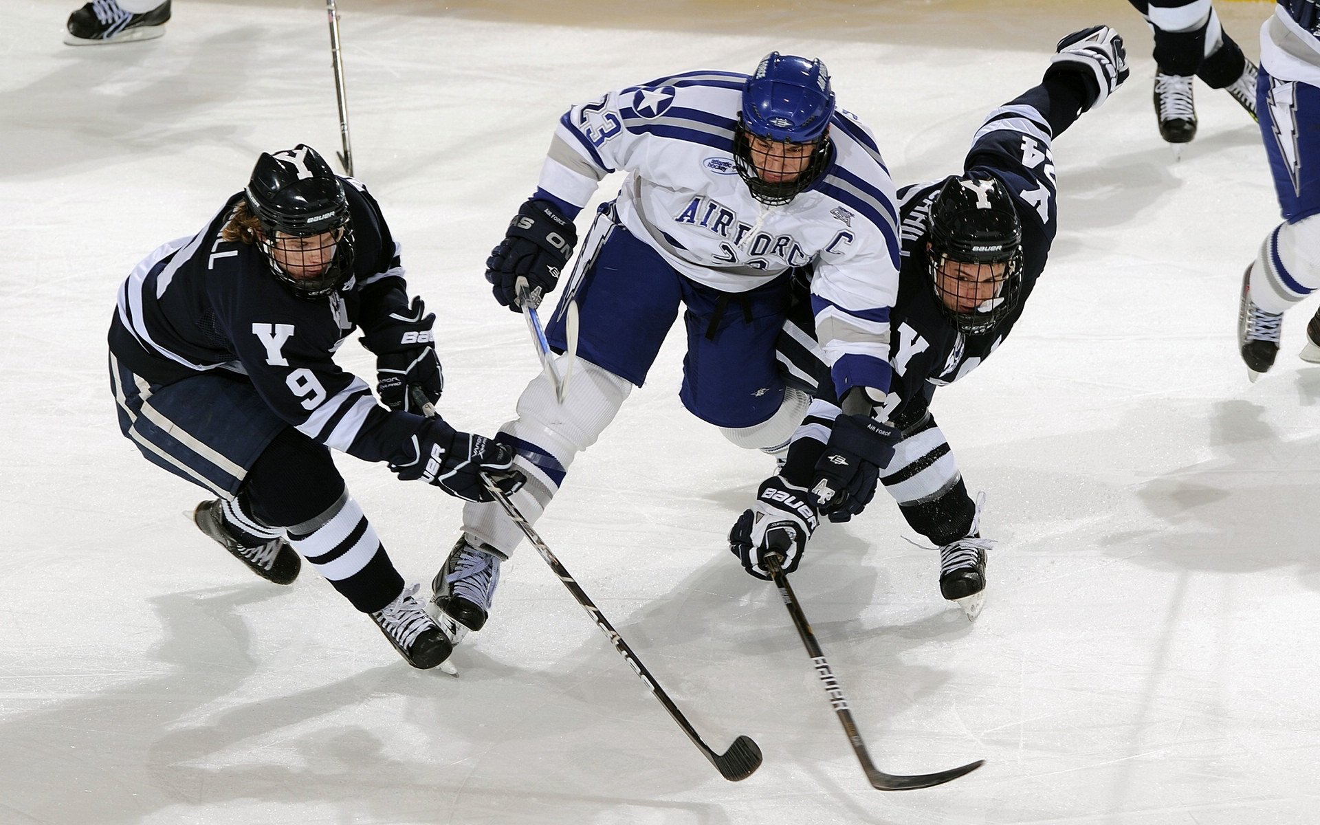 新疆队轻取骑士,布伦森成为关键先生